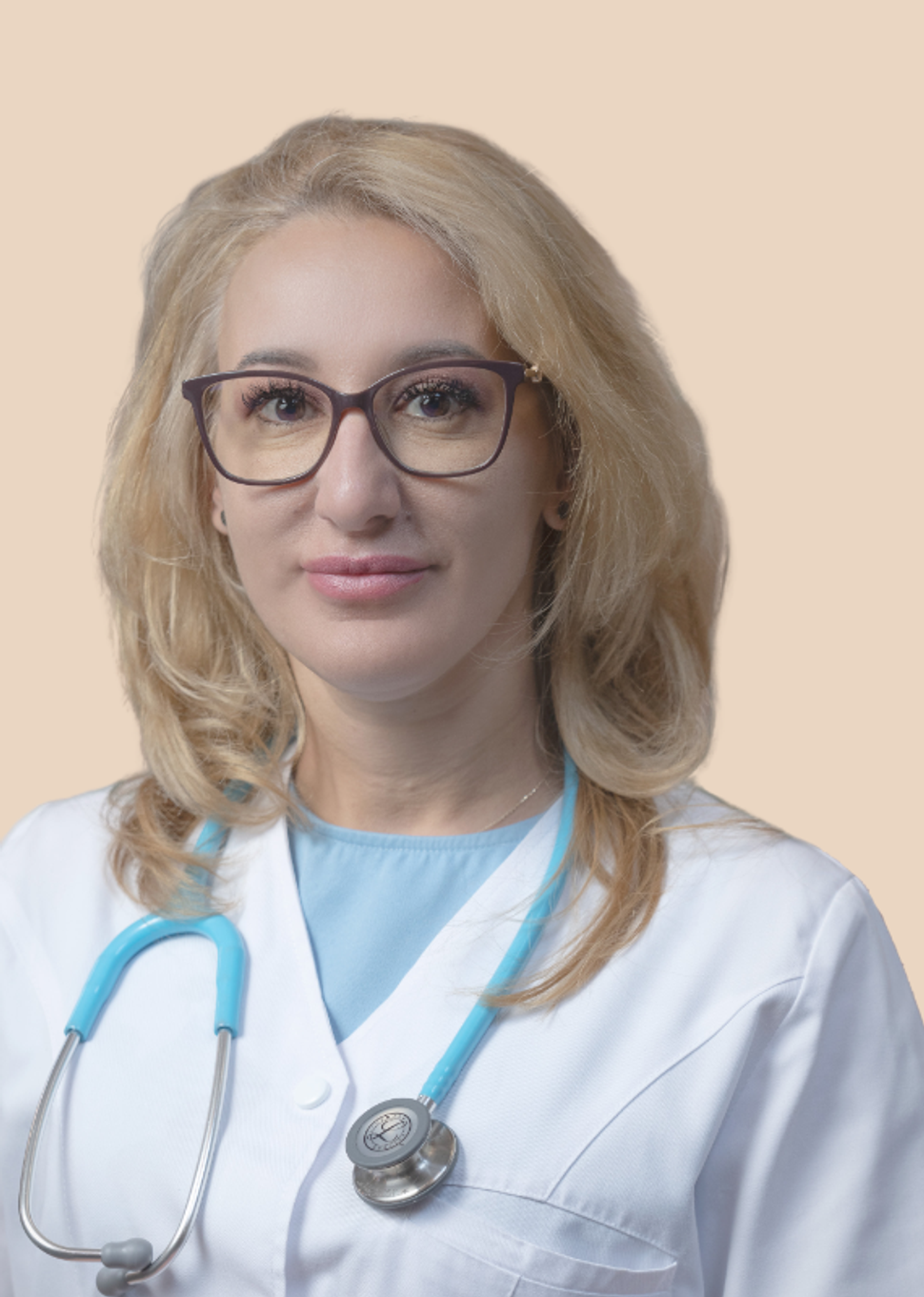 Elena Maescu is arts op de spoedeisende hulp en ambulance. Ze is daarnaast gespecialiseerd tot huisarts en voor SeeMe-nopause zet ze haar kennis en ervaring in voor het welzijn van vrouwen in de overgang.