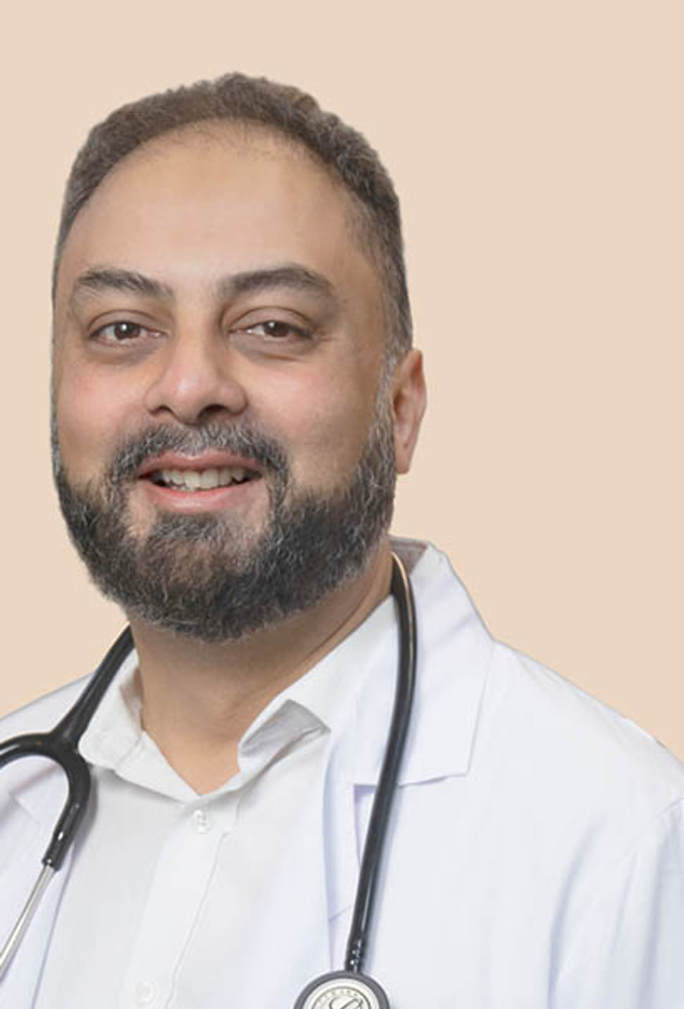 Dr. Imran Malik ist Allgemeinmediziner und befasst sich mit allen Aspekten der Allgemeinmedizin, auch mit den Wechseljahren. Für SeeMe-nopause unterstützt er Frauen in den Wechseljahren dabei, die richtige Behandlung für ihre Beschwerden zu finden.